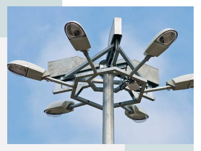 Монтаж осветительных мачт в Североуральске