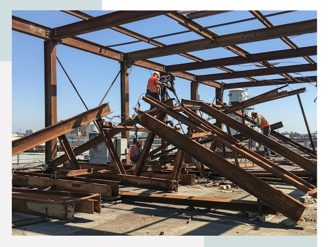 Демонтаж металлоконструкций в Североуральске от 618 руб.