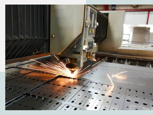 Лазерная резка металла в Североуральске от 618 руб.